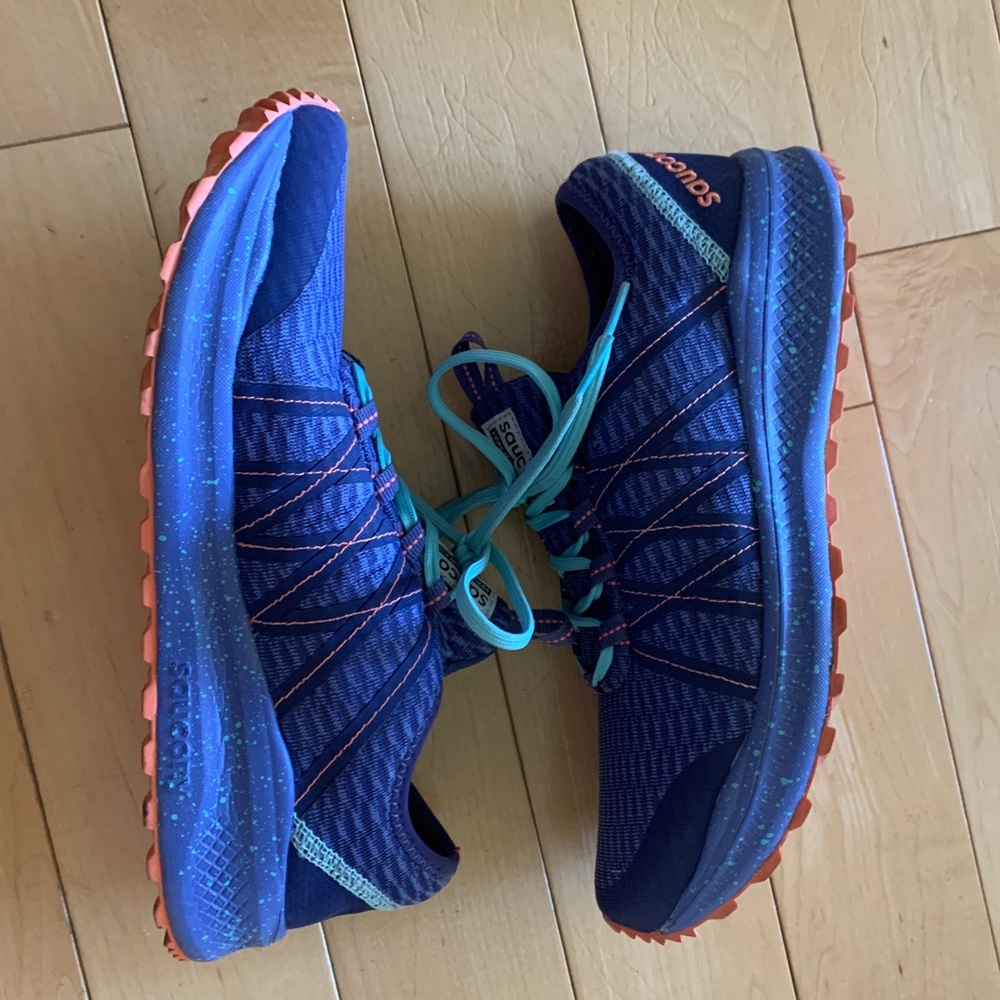 SAUCONY Sneakers